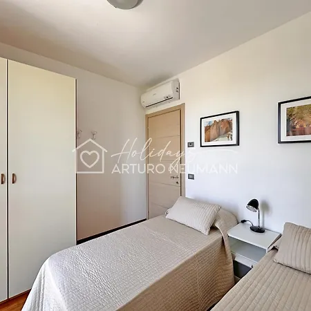 229 - Trilocale Al Primo Piano Con Ampio Terrazzo - Al Adamo Ed Eva Con Piscina E Campo Da Calcetto, Climatizzato - Inclusa Al White Club * Marcelli