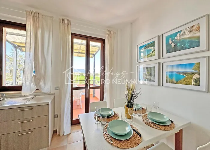 229 - Trilocale Al Primo Piano Con Ampio Terrazzo - Al Adamo Ed Eva Con Piscina E Campo Da Calcetto, Climatizzato Lägenhet Santa Maria in Potenza